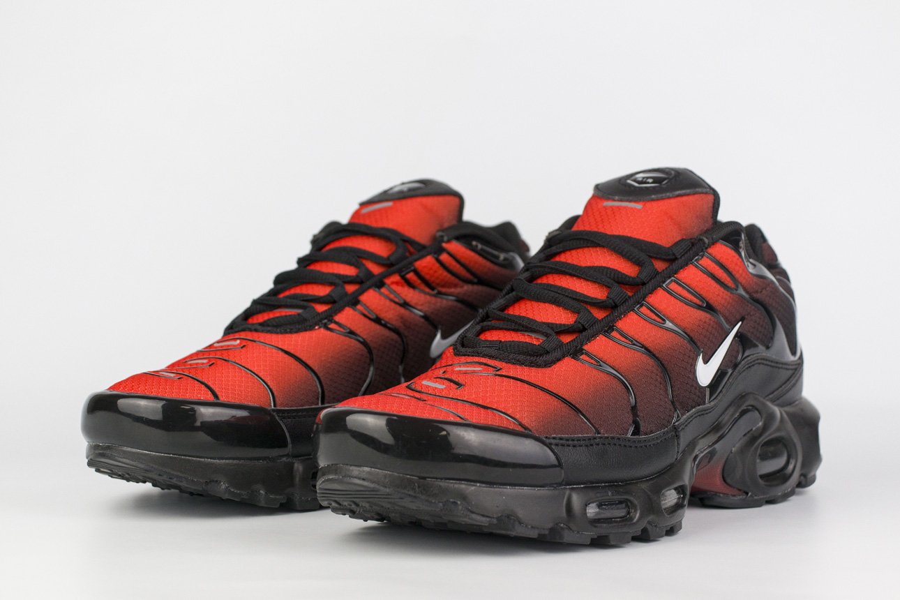 Nike tn air red and black hotsell